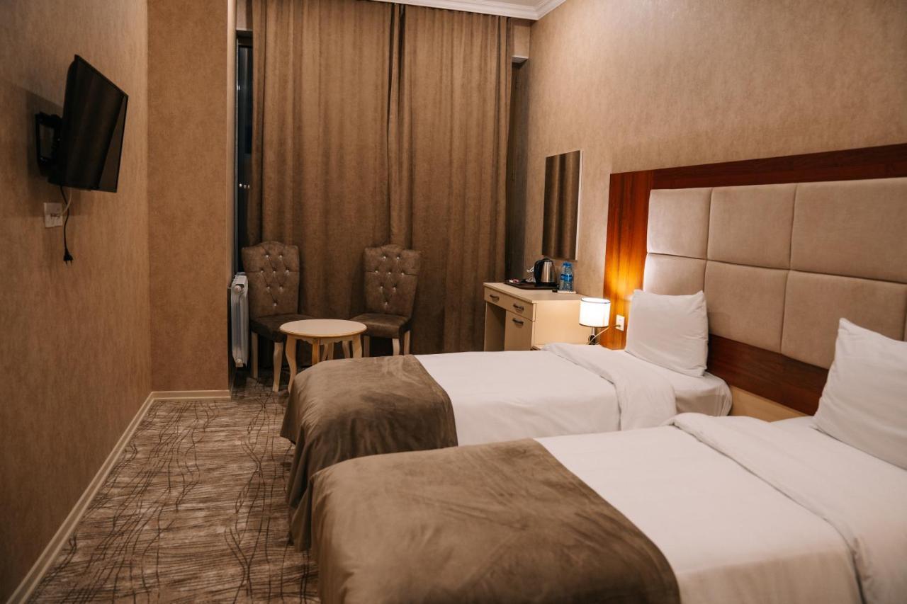 The Clocktower Hotel Baku Eksteriør billede