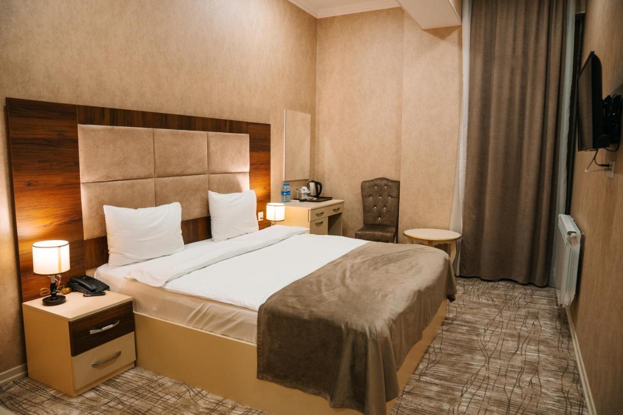 The Clocktower Hotel Baku Eksteriør billede